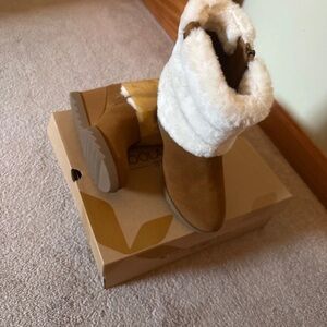 Koolaburra Tan and White Women's Boots